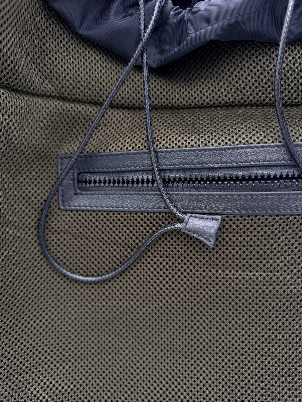 Gym Bag Transience Swing Bag Army Green Spacer Tt -058-58 — image 3 of 8